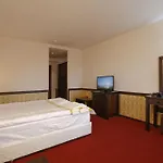 Trinity 4*