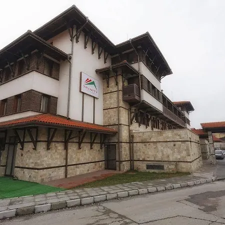 Trinity With Free Shuttle To Gondola ホテル