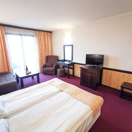 ホテル Trinity With Free Shuttle To Gondola バンスコ