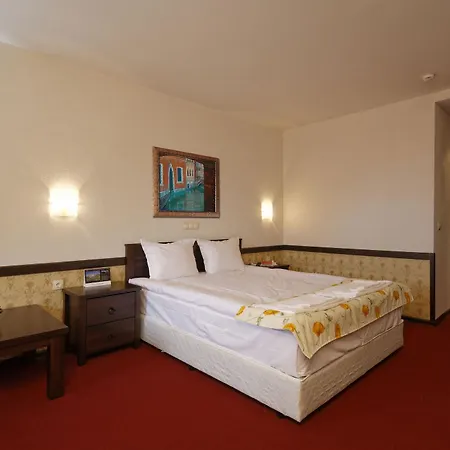Trinity Hotel