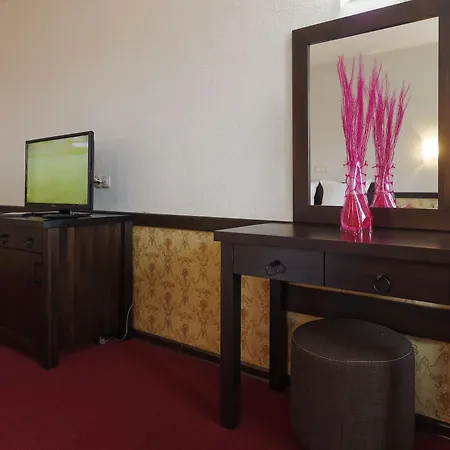 Trinity Hotel