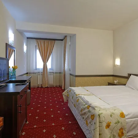 Trinity Hotel