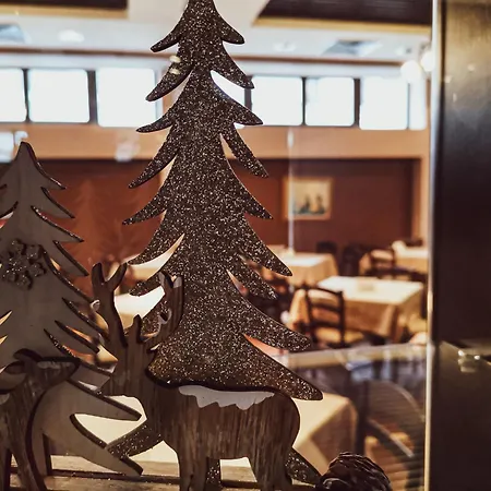 فندق Trinity With Free Shuttle To Gondola 4*